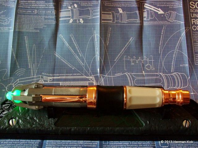 11th Doctor Sonic Screwdriver with blueprints